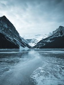 Preview wallpaper lake, mountains, ice, frozen, snow, landscape