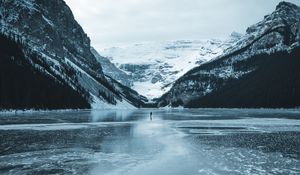 Preview wallpaper lake, mountains, ice, frozen, snow, landscape