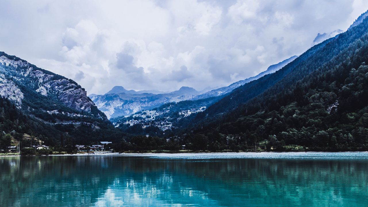 Wallpaper lake, mountains, reflection