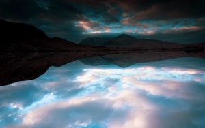 Preview wallpaper lake, mountains, reflection, clouds, landscape