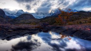 Preview wallpaper lake, mountains, reflection, mirror, tree, orange, twilight