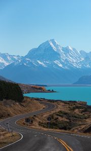 Preview wallpaper lake, mountains, road, lake pukaki, new zealand