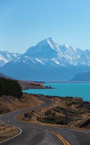 Preview wallpaper lake, mountains, road, lake pukaki, new zealand