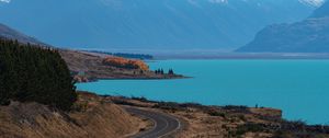 Preview wallpaper lake, mountains, road, lake pukaki, new zealand