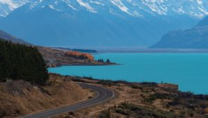 Preview wallpaper lake, mountains, road, lake pukaki, new zealand