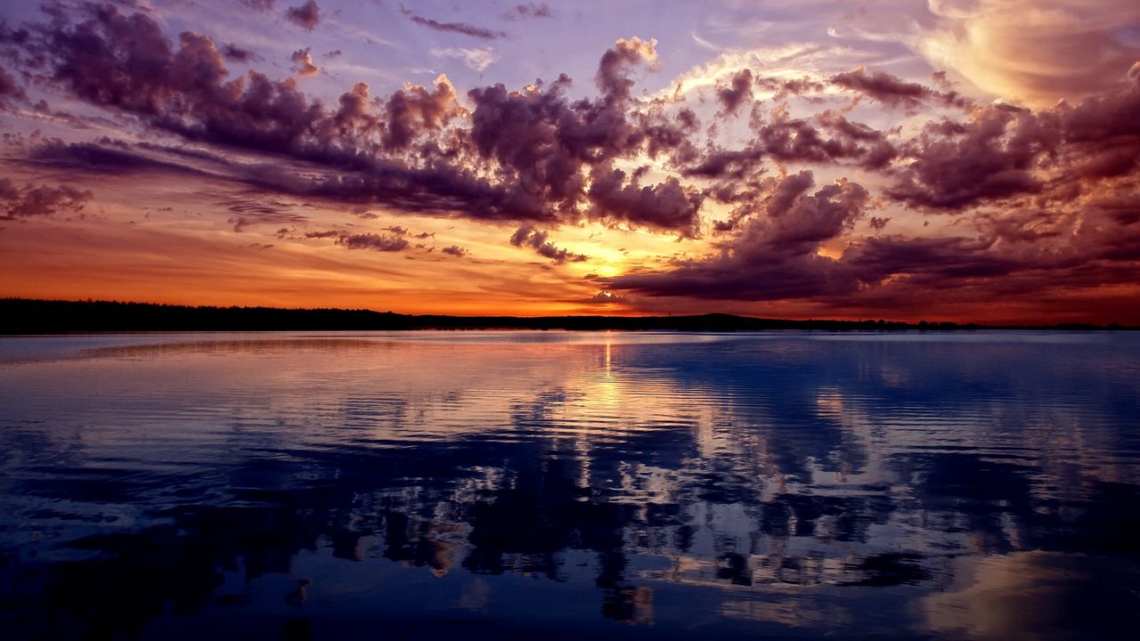 Wallpaper lake, mountains, sky, evening, reflection, ripples, surface of the water, colors