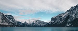 Preview wallpaper lake, mountains, snow, lake minnewanka, canada