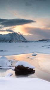 Preview wallpaper lake, mountains, snow, ice, winter