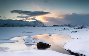 Preview wallpaper lake, mountains, snow, ice, winter