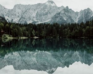 Preview wallpaper lake, mountains, trees, landscape, reflection
