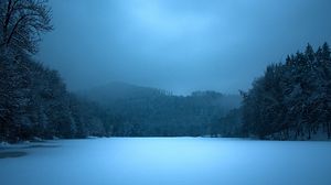 Preview wallpaper lake, night, frozen, surface, ice, blue