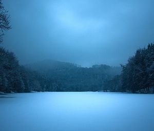Preview wallpaper lake, night, frozen, surface, ice, blue