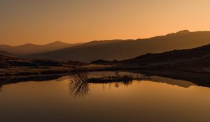 Preview wallpaper lake, reflection, mountains, sunset, landscape