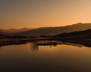 Preview wallpaper lake, reflection, mountains, sunset, landscape