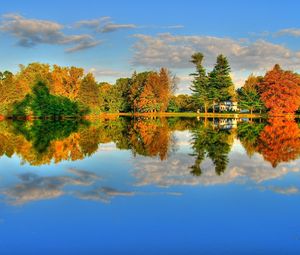 Preview wallpaper lake, reflection, trees, autumn, colors, coast, house