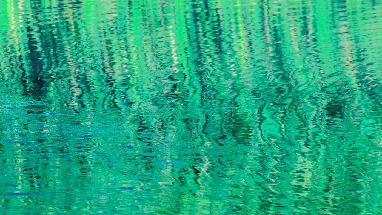 Wallpaper lake, ripples, water, blur