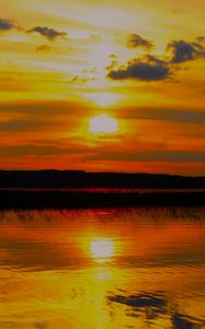 Preview wallpaper lake, river, reflection, water, sun, sunset, landscape, dark