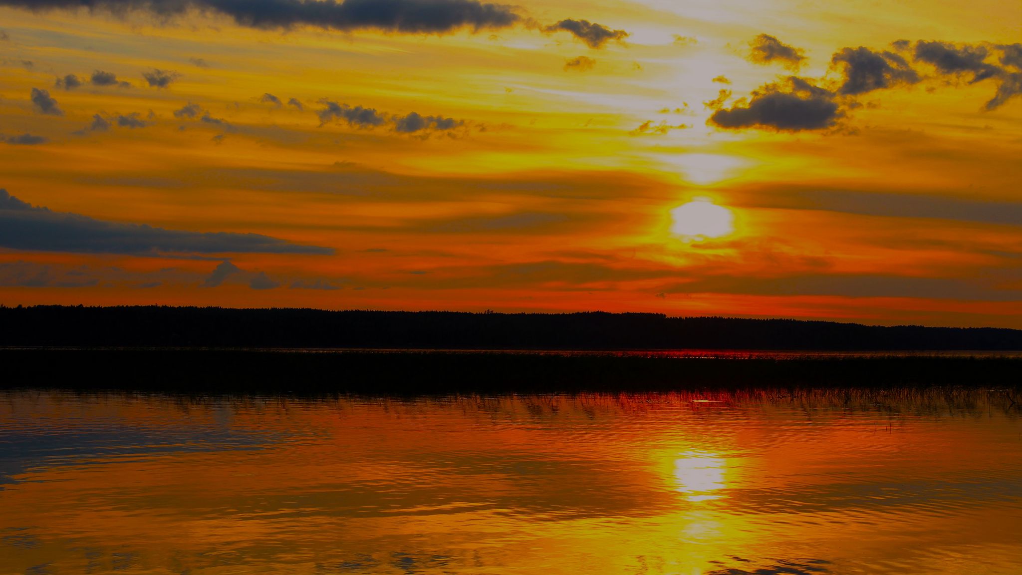 2048x1152 Wallpaper lake, river, reflection, water, sun, sunset, landscape, dark