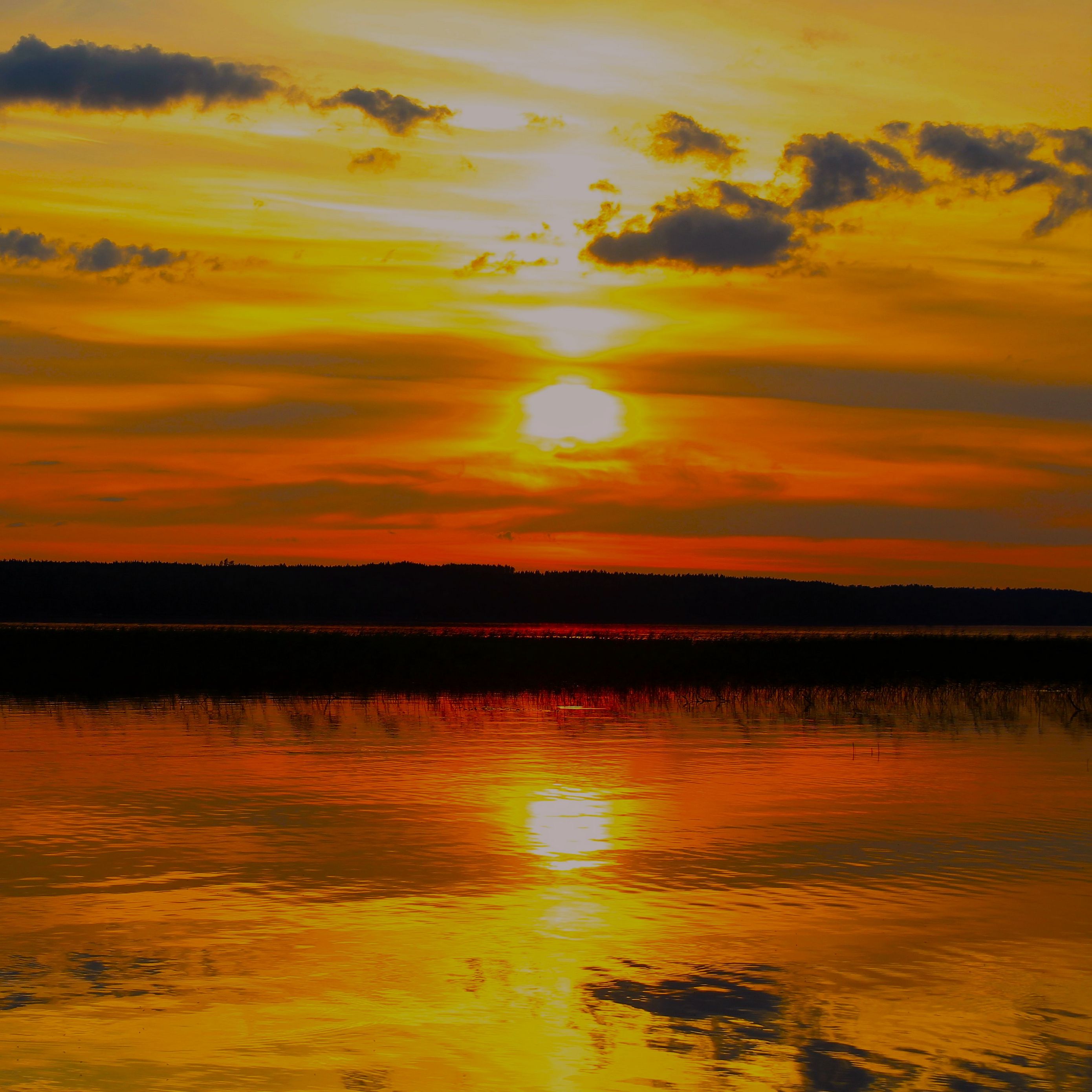 2780x2780 Wallpaper lake, river, reflection, water, sun, sunset, landscape, dark