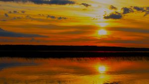 Preview wallpaper lake, river, reflection, water, sun, sunset, landscape, dark