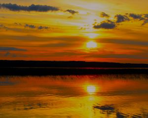 Preview wallpaper lake, river, reflection, water, sun, sunset, landscape, dark