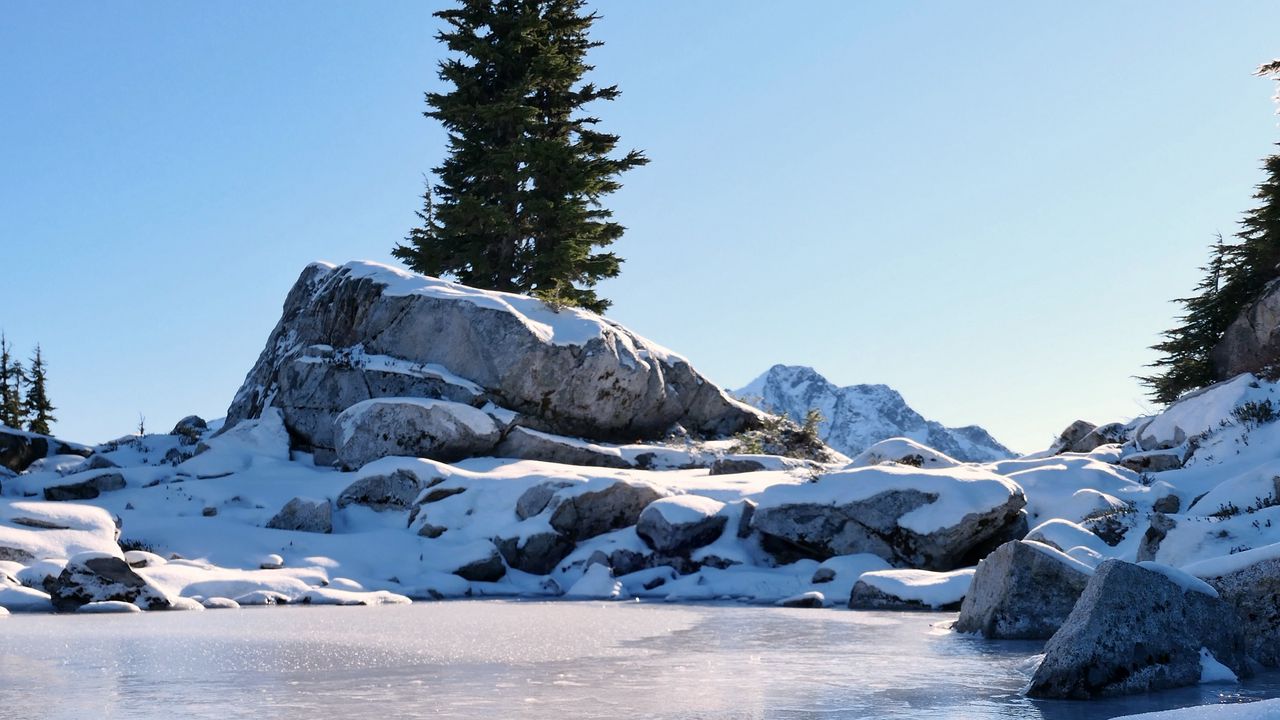 Wallpaper lake, rock, tree, snow, winter