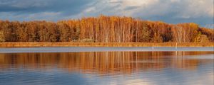 Preview wallpaper lake, shore, autumn, water, reflection, nature