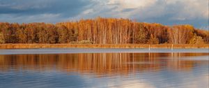 Preview wallpaper lake, shore, autumn, water, reflection, nature