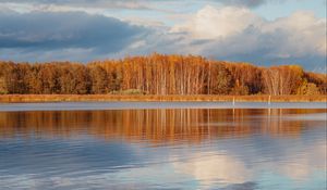 Preview wallpaper lake, shore, autumn, water, reflection, nature