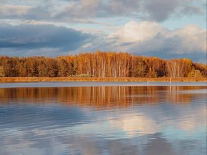 Preview wallpaper lake, shore, autumn, water, reflection, nature