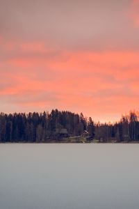 Preview wallpaper lake, shore, forest, houses, sunset, dusk