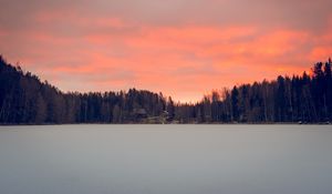 Preview wallpaper lake, shore, forest, houses, sunset, dusk