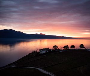 Preview wallpaper lake, shore, houses, mountains, evening