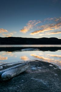 Preview wallpaper lake, shore, reflection, water, dusk