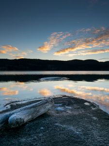 Preview wallpaper lake, shore, reflection, water, dusk