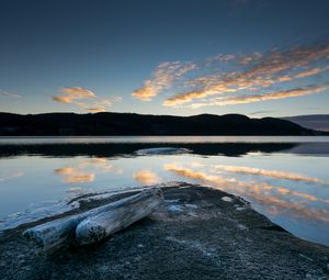 Preview wallpaper lake, shore, reflection, water, dusk