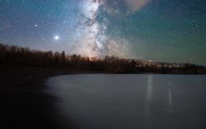 Preview wallpaper lake, shore, starry sky, night, dark