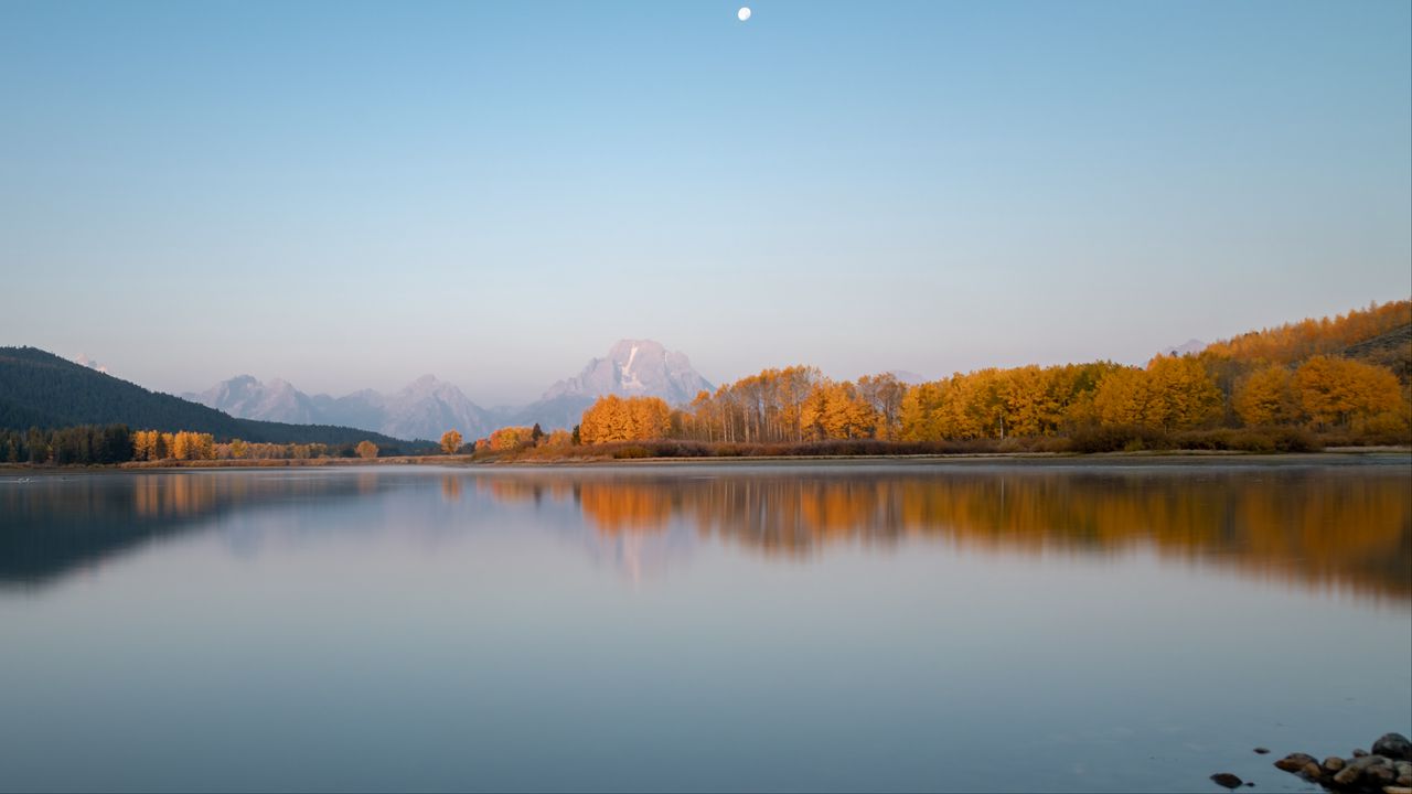 Wallpaper lake, shore, trees, mountain, moon, landscape