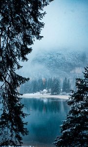 Preview wallpaper lake, shore, winter, blizzard, landscape