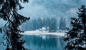 Preview wallpaper lake, shore, winter, blizzard, landscape