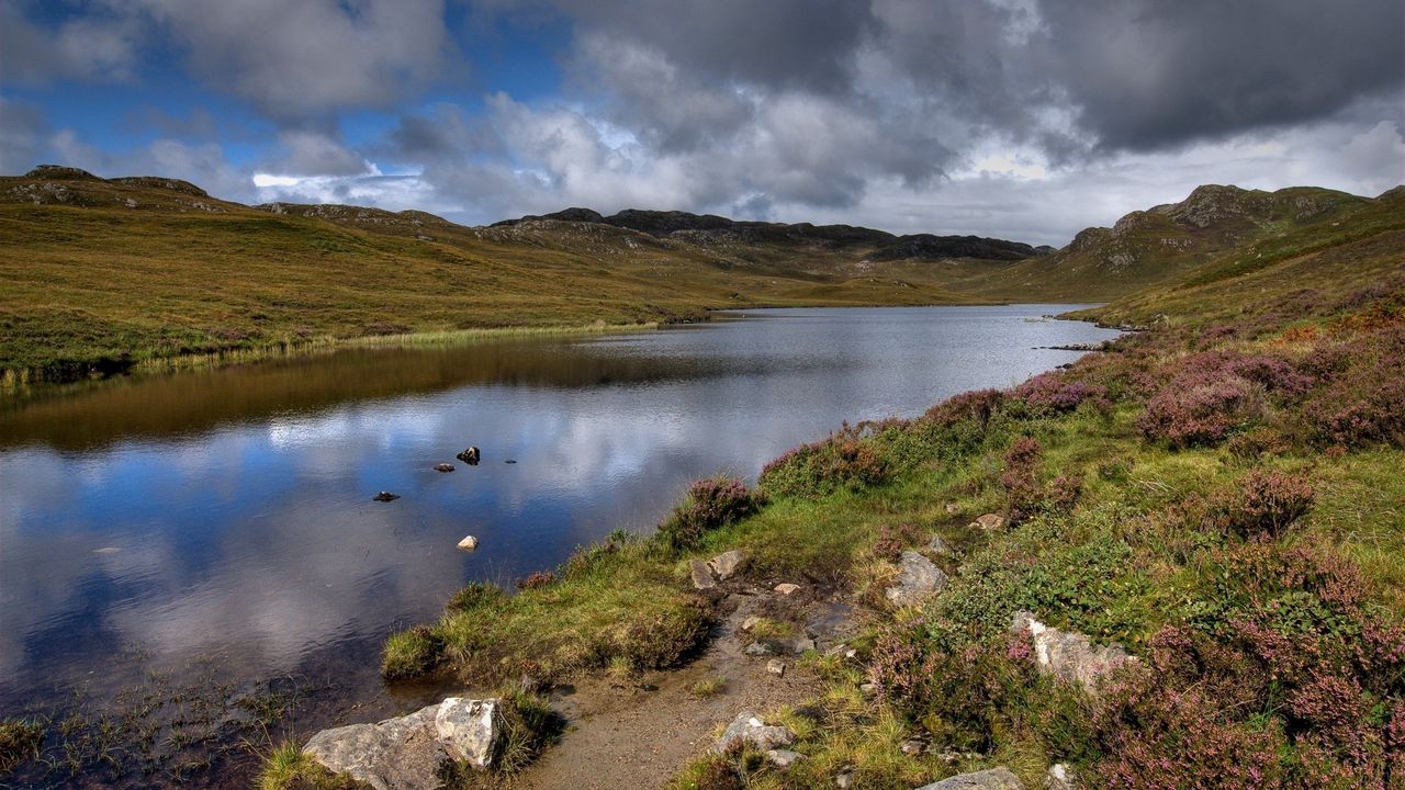 Wallpaper lake, stones, sky, scotland, bad weather