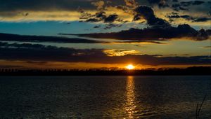 Preview wallpaper lake, sunset, clouds, dusk, dark, ripples