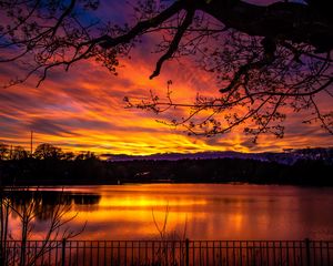 Preview wallpaper lake, sunset, dusk, dark, nature