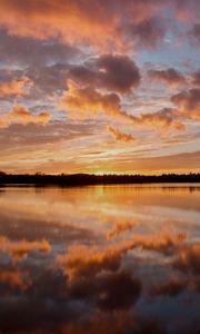 Preview wallpaper lake, sunset, dusk, water, reflection