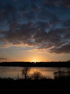 Preview wallpaper lake, sunset, dusk, dark, evening
