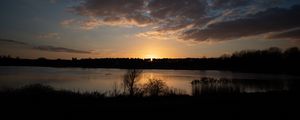 Preview wallpaper lake, sunset, dusk, dark, evening