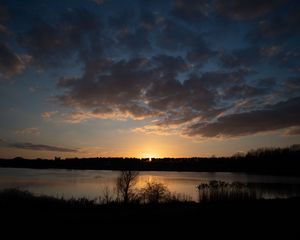 Preview wallpaper lake, sunset, dusk, dark, evening