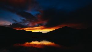 Preview wallpaper lake, sunset, horizon, romania