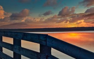 Preview wallpaper lake, sunset, horizon, landscape