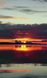 Preview wallpaper lake, sunset, landscape, silence, sky